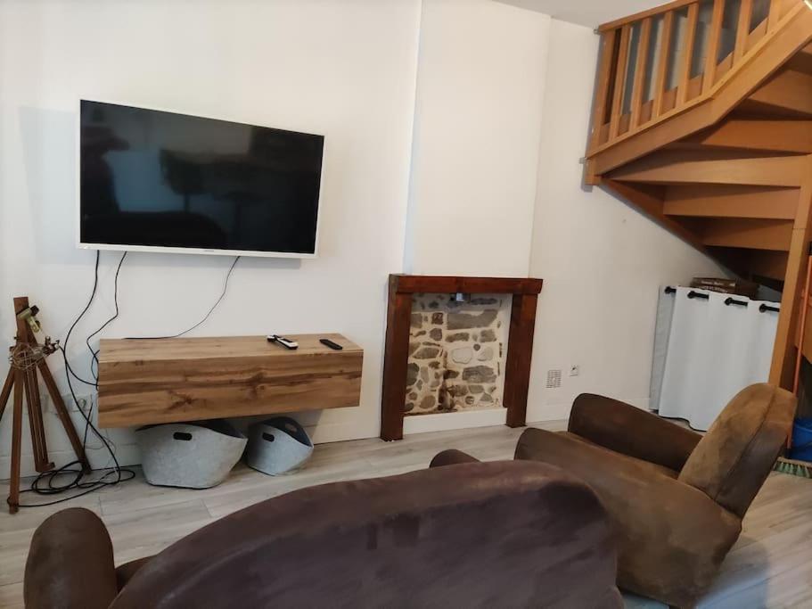 L'Atelier Cosy - Maison De Village Atypique Saint-Georges-d'Esperanche ภายนอก รูปภาพ