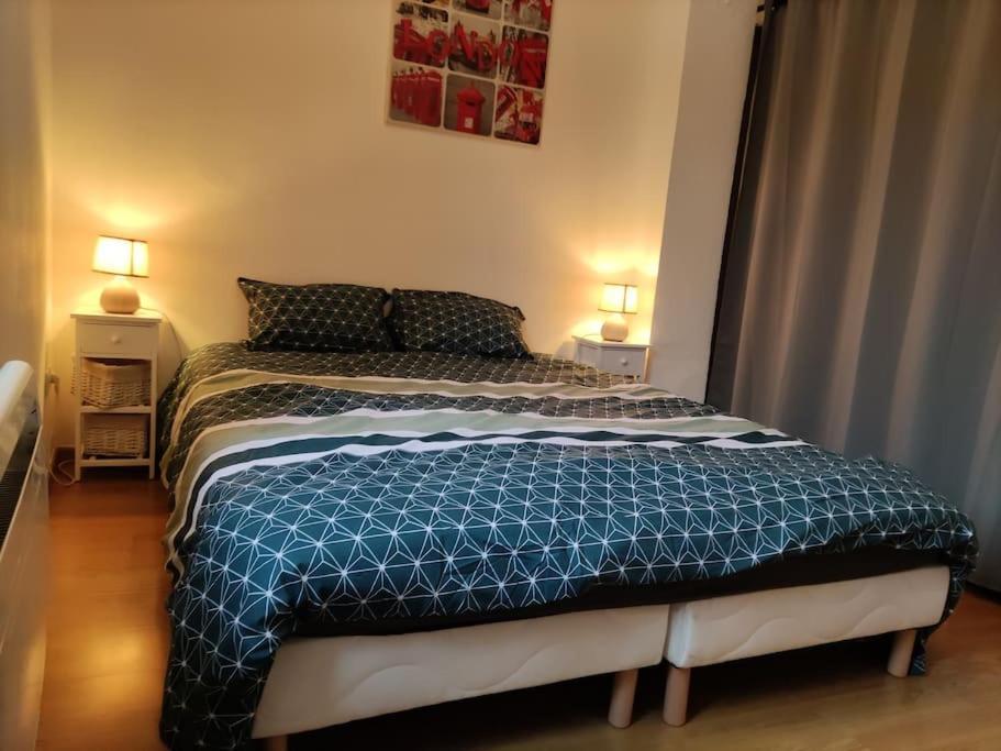 L'Atelier Cosy - Maison De Village Atypique Saint-Georges-d'Esperanche ภายนอก รูปภาพ