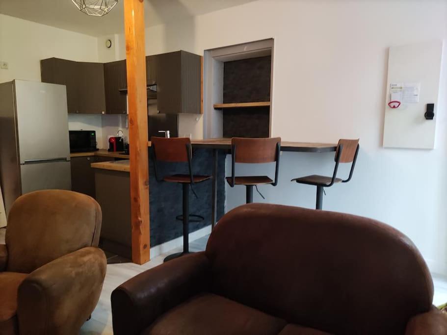 L'Atelier Cosy - Maison De Village Atypique Saint-Georges-d'Esperanche ภายนอก รูปภาพ